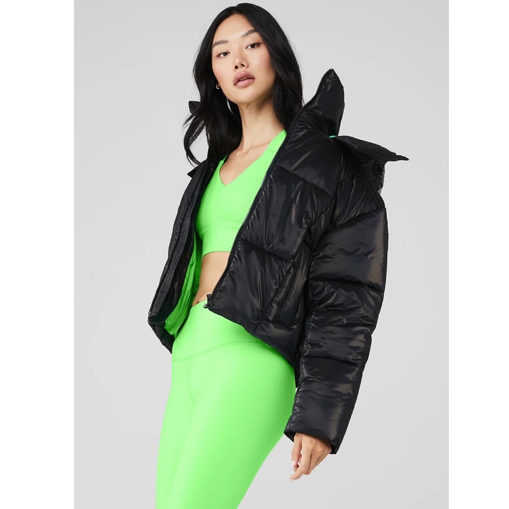 ✨Alo Pearlized Pristine Puffer Size Small - Picture 2 of 9